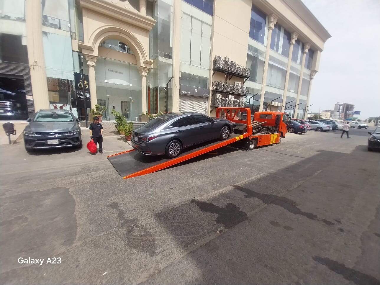 سطحة الشفا - نقل سيارة لكزس